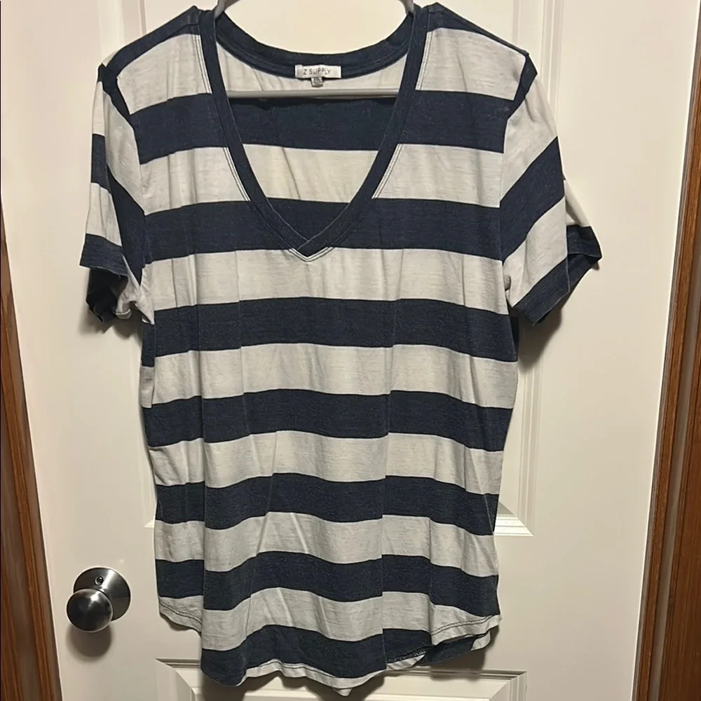 Z Supply Blue and White Fitted Short Sleeve Tee - Picture 3 of 4